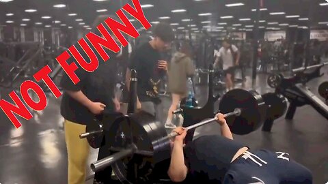 Guy gets "Pranked" into lifting heavy weight