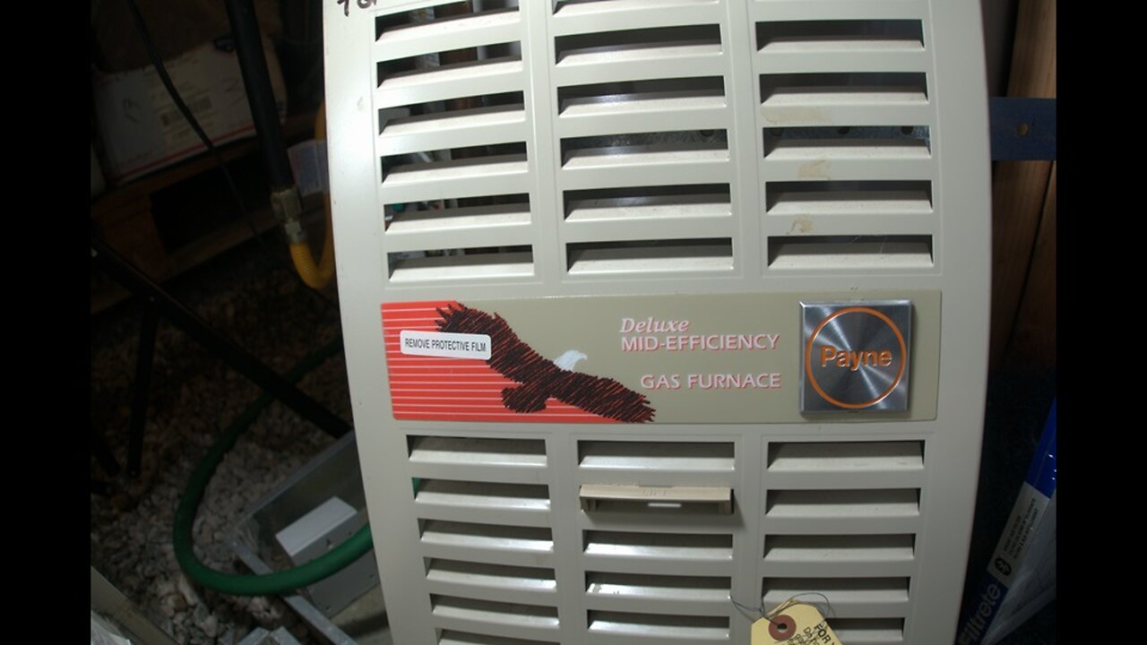 Air Filter Change on a Payne Mid-Efficiency Gas Funace