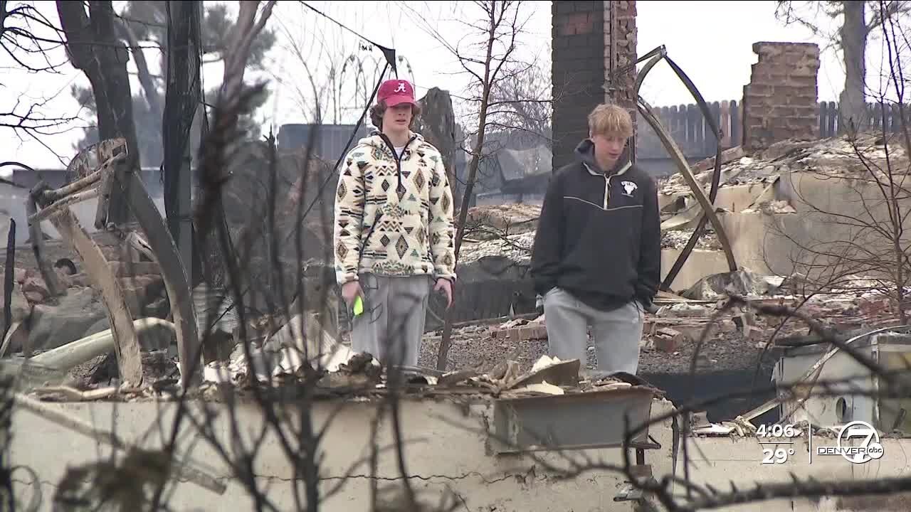 Neighbors in Louisville's Enclave neighborhood return to survey damage