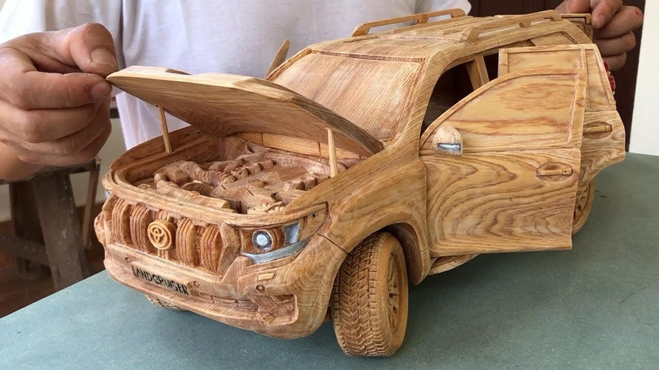 Building Toyota Landcruiser with wood - wood art