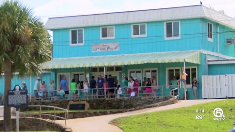 Duke's Lazy Loggerhead Cafe to close its doors after 25 years