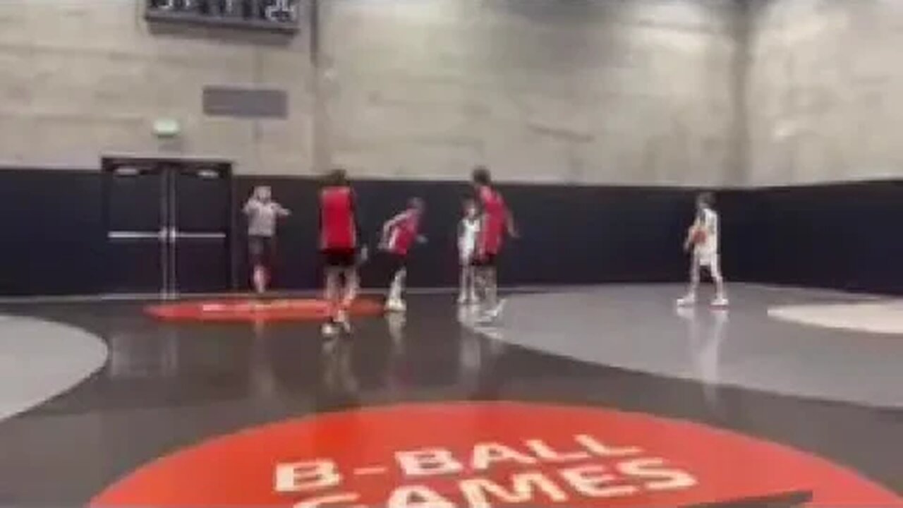 Brady nails the three, plus both foul shots, a 5 point play!