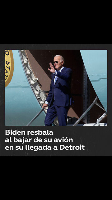 Joe Biden ‘vuelve a las andadas’: nuevo resbalón en las escaleras del Air Force One