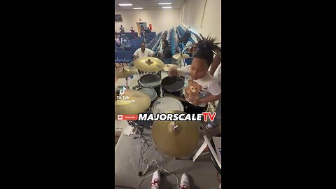 Let him cook! 🔥🔥🥁🔥 #dopedrummer kid on drums - praise break