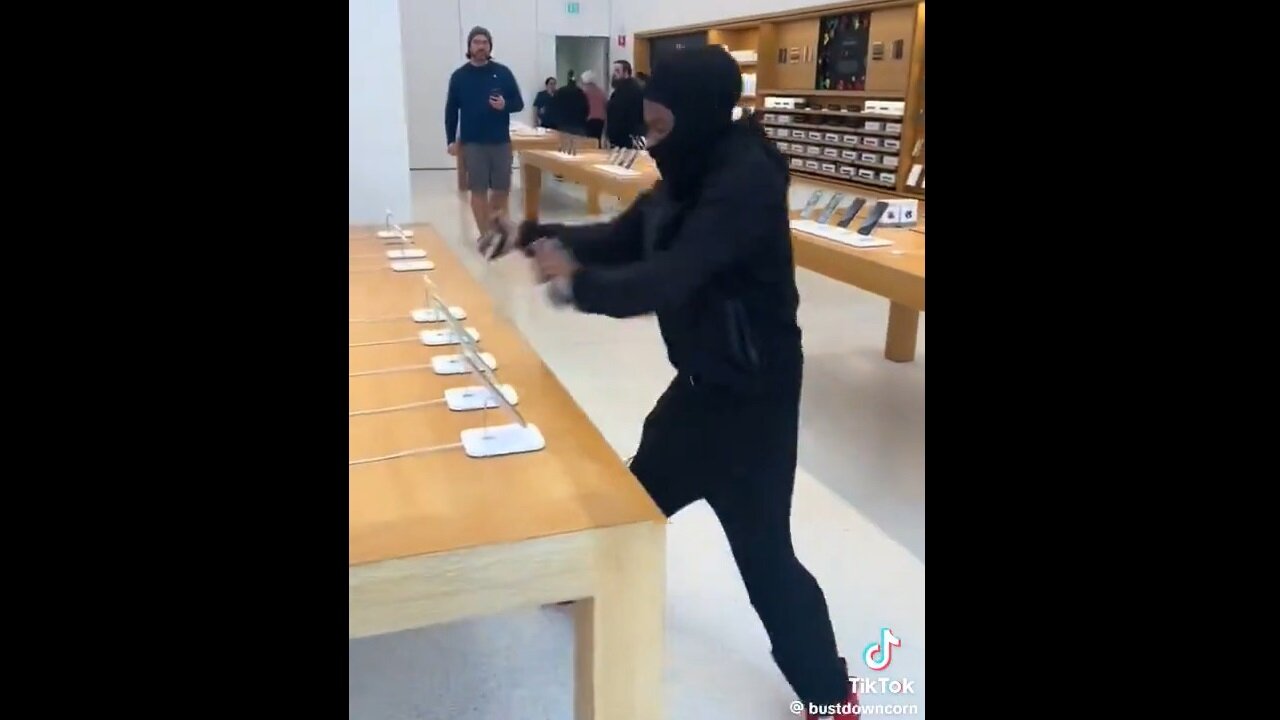 An Apple Store Opened In Berkeley Cali And In The First Month, 58 Iphones And 10 Laptops Were Stolen