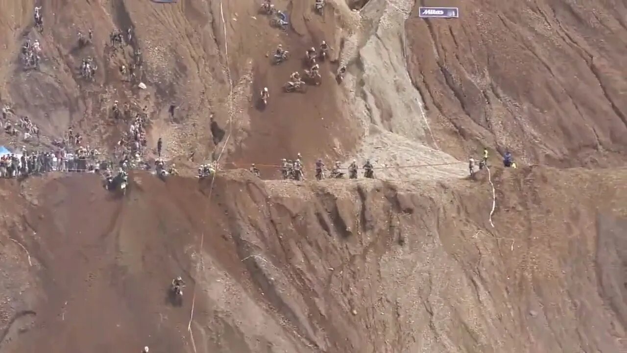 Two stroke motocross mountain racing, an absolute spectacle!15