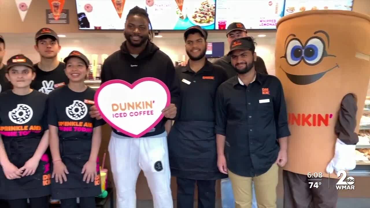 Ravens RB Gus Edwards surprised customers at a North Baltimore Dunkin Donuts