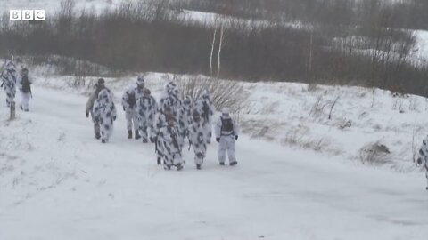 Invasion of Ukraine would be 'horrific', US warns - BBC News