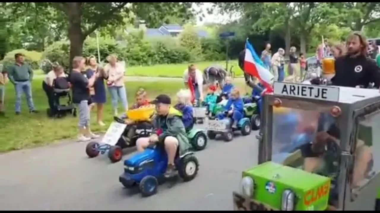 Dutch families out in support of farmers.