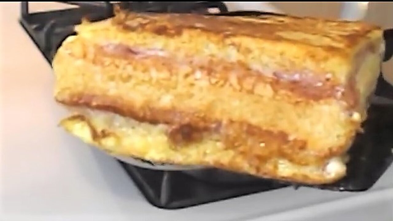 Delicious Monte Cristo Sandwich