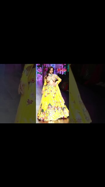 Neha Sharma Raises The Temprature On The Stage Of Bombay Times Fashion Week 2023