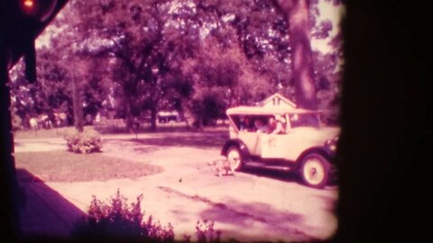 1924 Dodge Touring Car, Leo & May Reel with grand children Eric, Stephanie & Elizabeth.