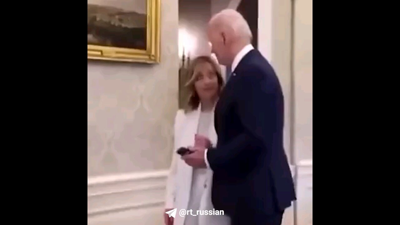 Biden said goodbye to the Italian Prime Minister with a kiss on the forehead