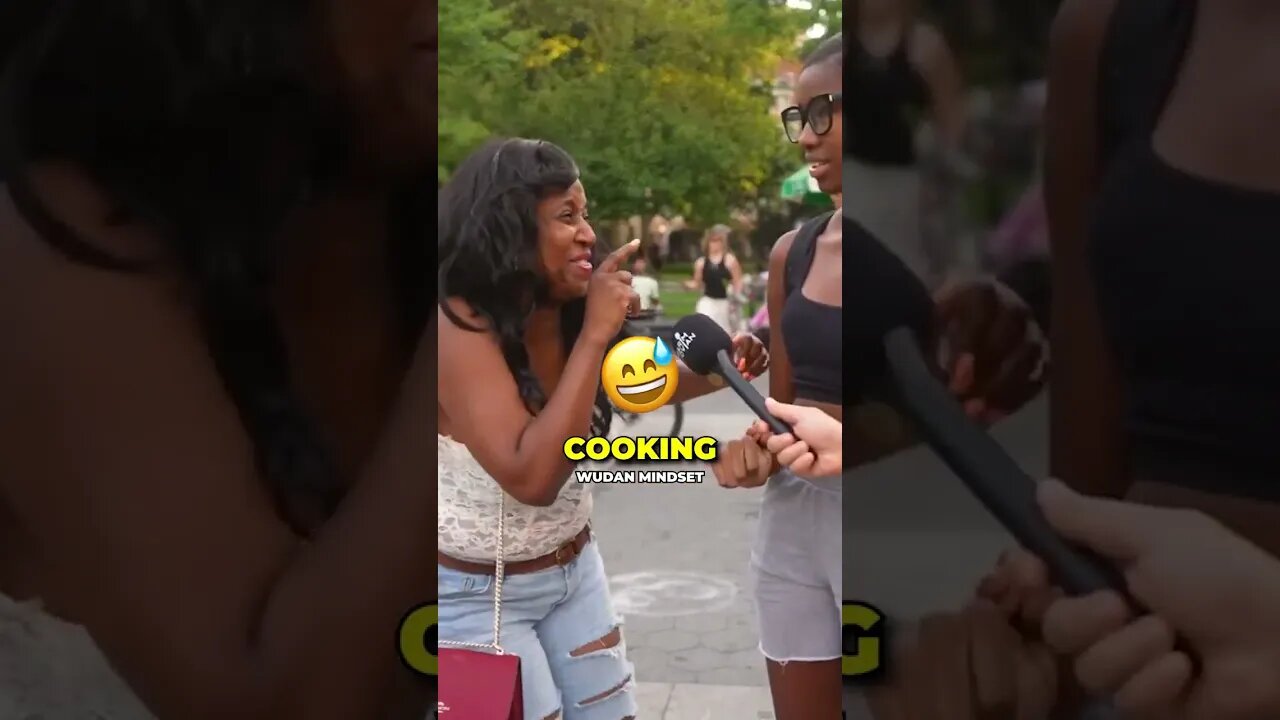 Girls Reacting to Andrew T/\te