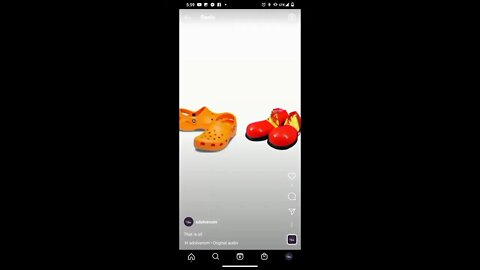 Beautiful women, please stop wearing clown shoes!