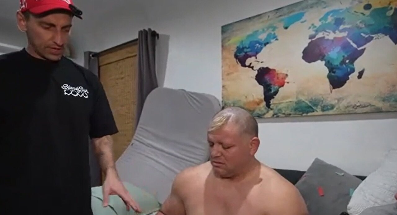 IP2 Stories - Vitaly Catches a Brock Lesnar Looking Chomo! Goes Live On Chomos Phone