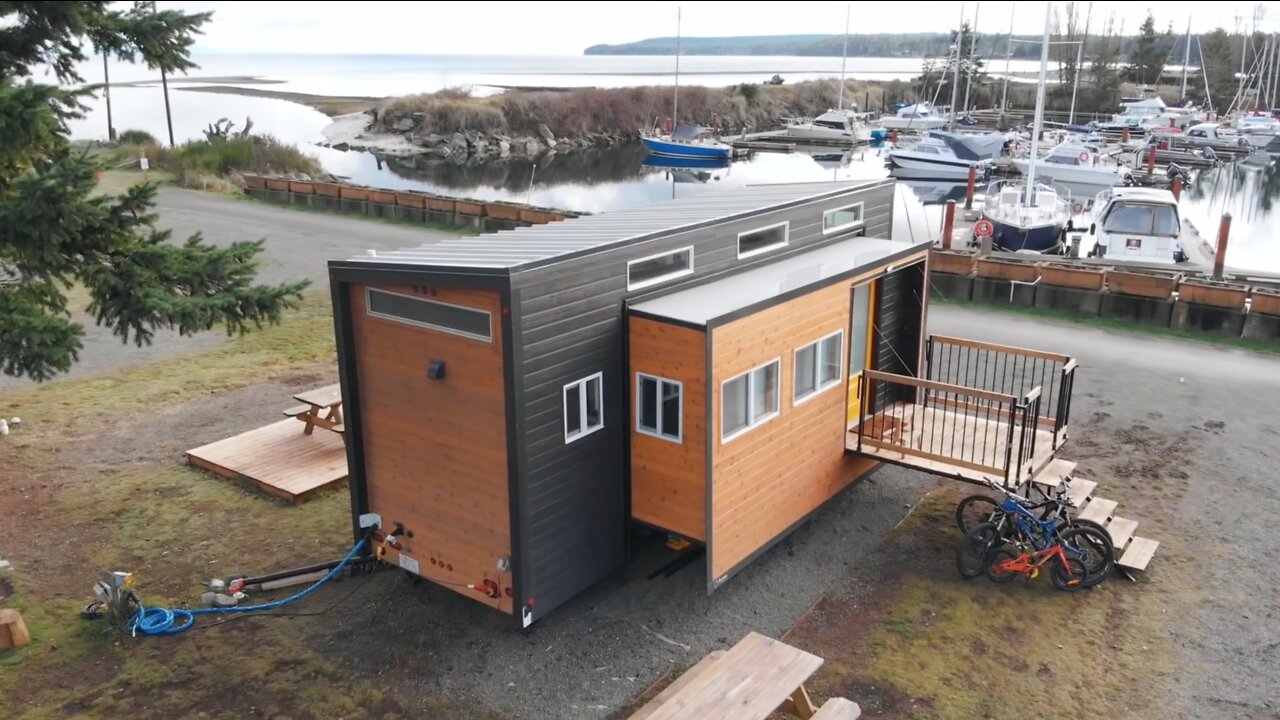 James & Kim's Incredible Expanding Tiny House