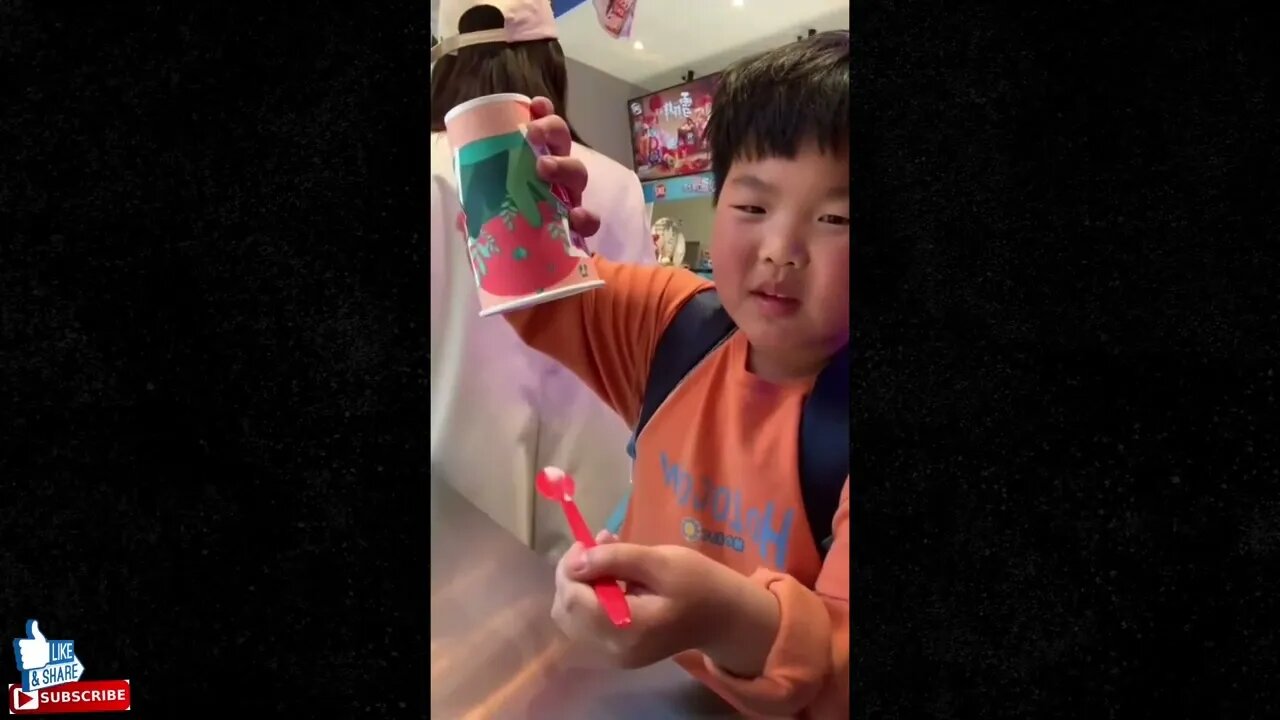 Funny Video your can't control your laugh after watching this 🤣(2)