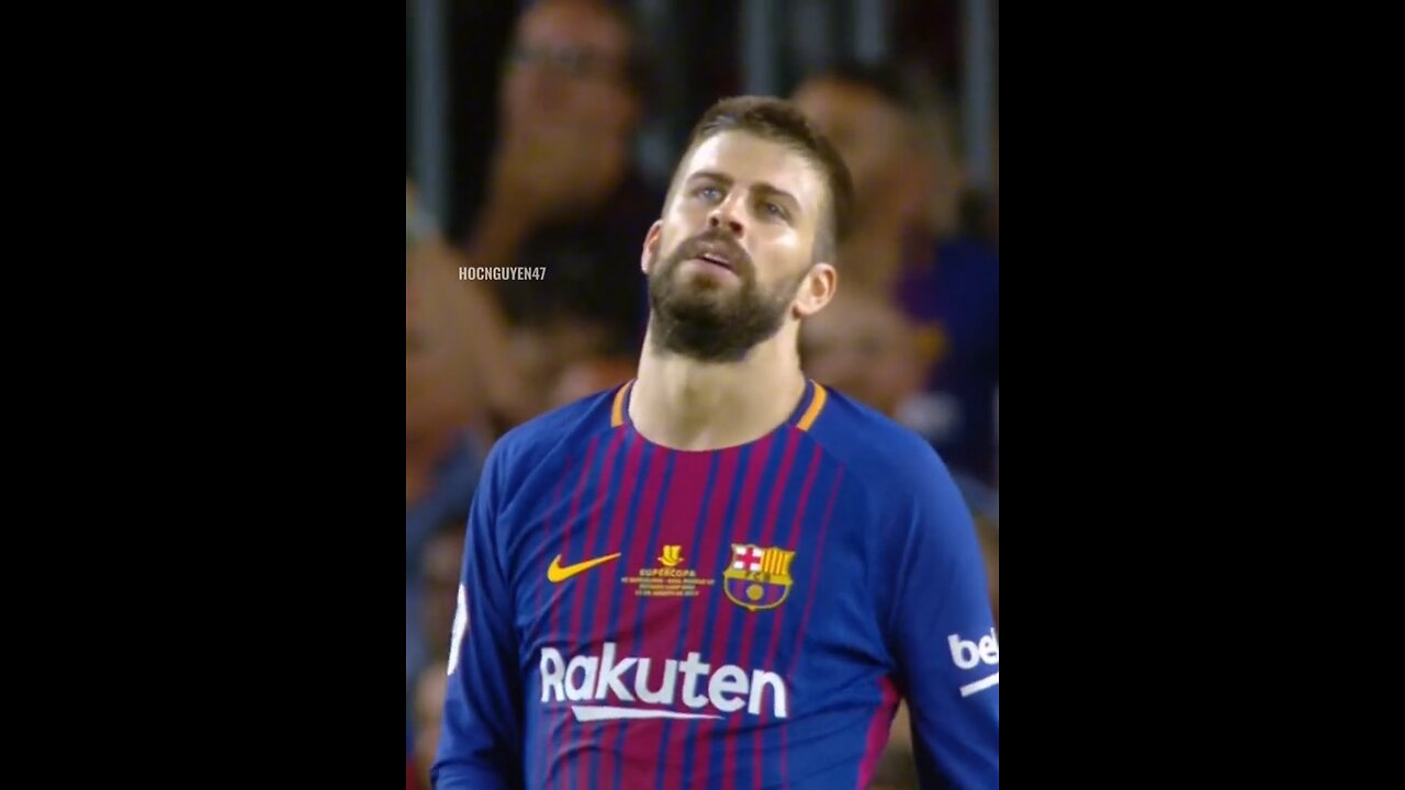Their reaction when Ronaldo entered 🥶 #football #trending #viral