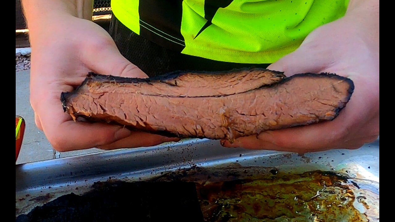 How to Make Perfectly Smoked BBQ Brisket (Tips from a BBQ Enthusiast)