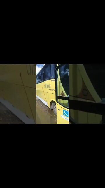 ACONTECE: ÔNIBUS DA ITAPEMIRIM ABANDONADO