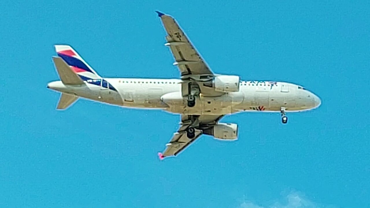 Airbus A320 PR-MYT vindo de Manaus para Fortaleza