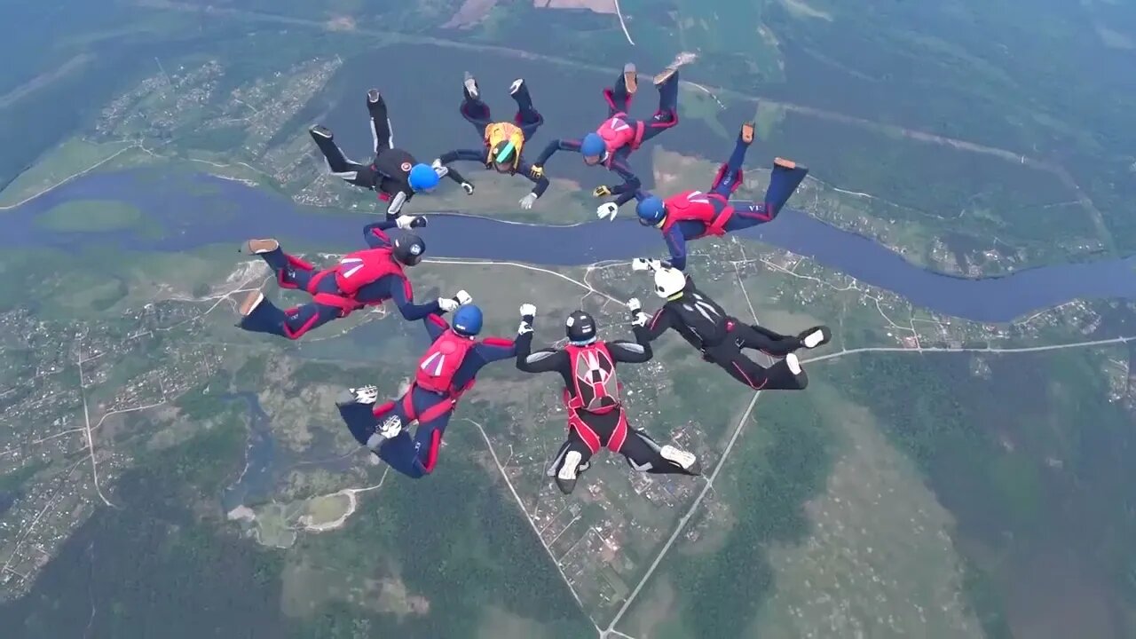 "Z" & "O" & "V" Appeared In The Sky In Support Of The Special Military Operation