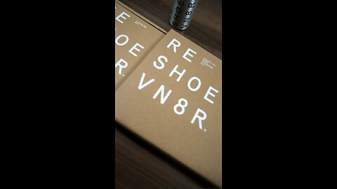 Unboxing of Reshoevn8r Signature Package