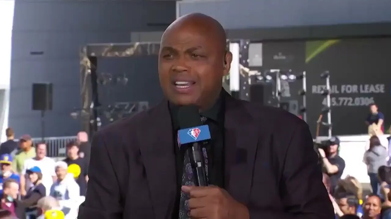 Charles Barkley ". I hate the WRRIORS Fans, Iwant them to SUFFER, So i will Choose the MAVS to Win."