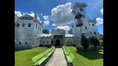 TheFamilyDoes Solomon's Castle