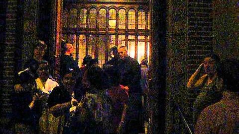 People Start leaving St Pauls at Harvard