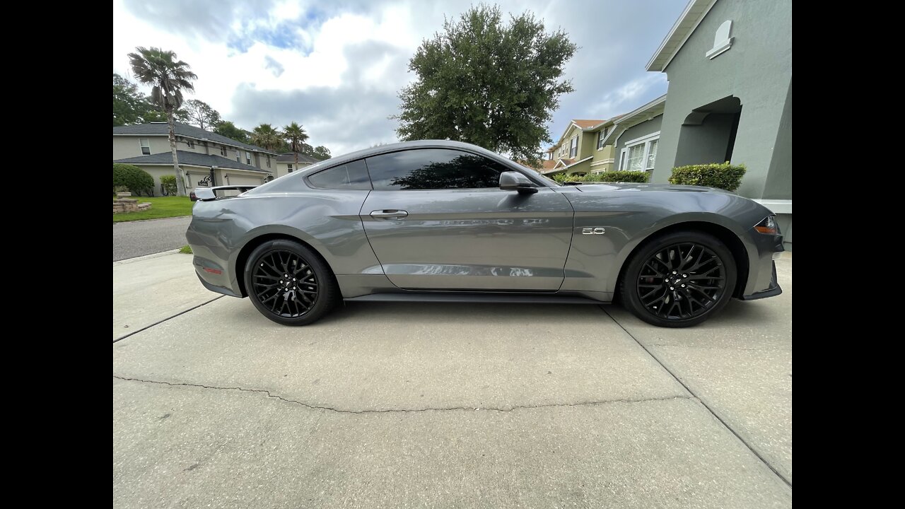 Taking a Camaro To Gapplebees | Stock 2021 Mustang GT vs 2015 Camaro SS