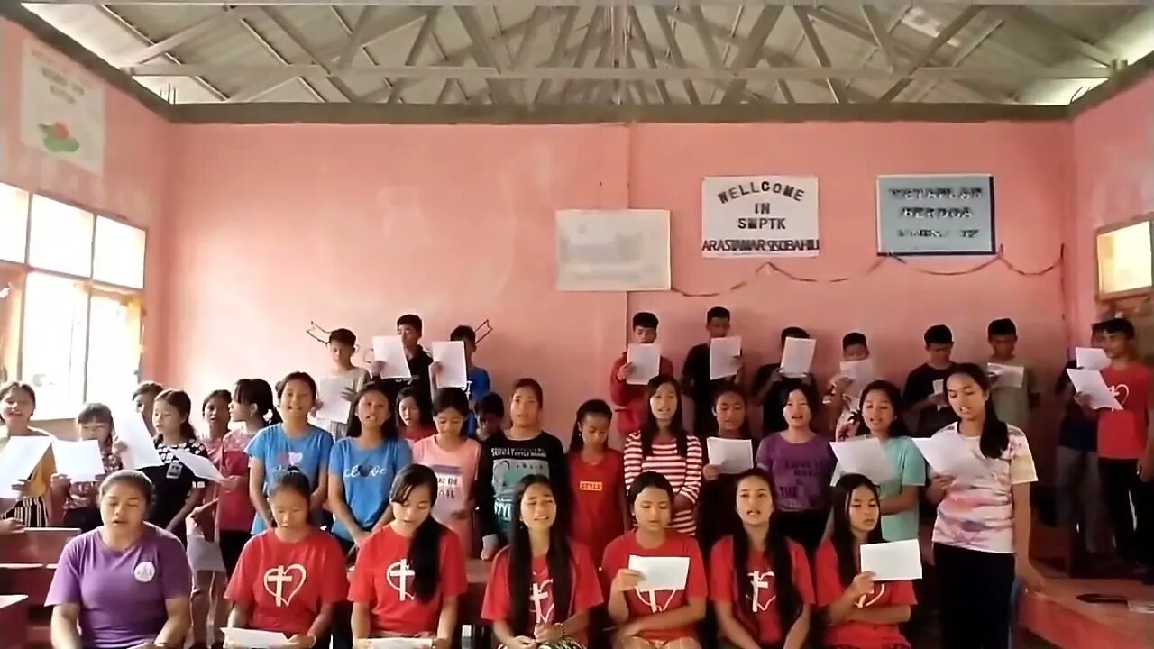 students of SMPTK and SMTK sing 1 Timothy 2 - The Bible Song