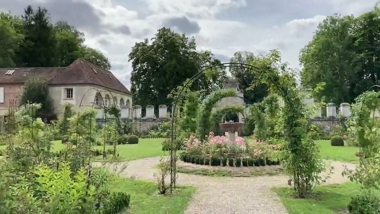 Roseraie du domaine de Chaalis (Oise)