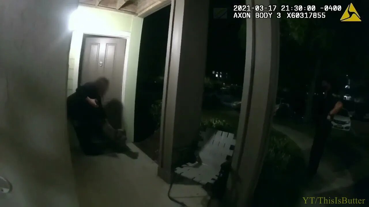 Tampa officer shoots pit bull that ran out of apartment toward her