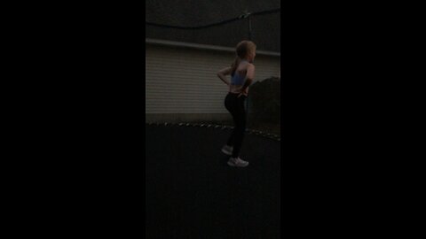 Averie backtuck 2022