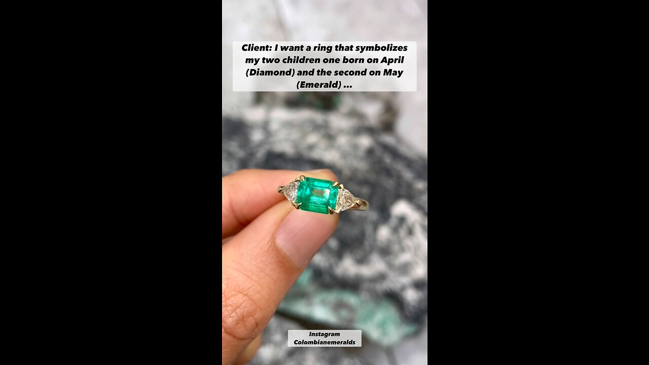 Personalized Colombian emerald and trillion diamond mothers ring with children's birthstones 18K