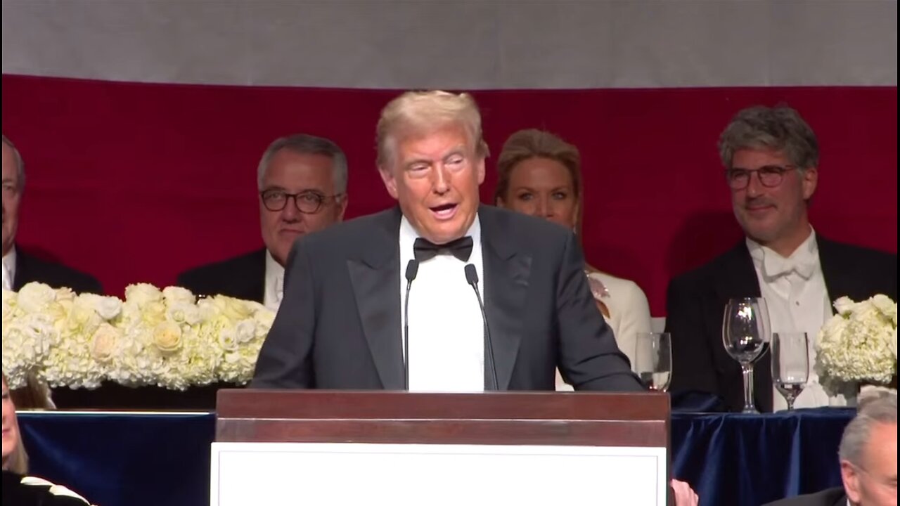 I DON’T GIVE A SH! Trump drops S WORD right at Bill de Blasio’s face at Alfred E. Smith Memorial Dinner