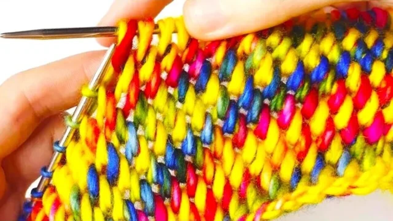 🧶Amazing and Easy spiral knit stitch