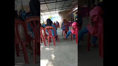 antrian di vaksin 😳