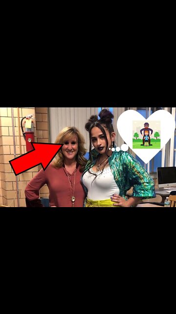 Jazz Jennings LOVES Child Predators | I Am Jazz