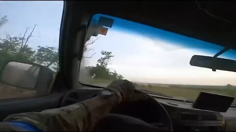 🔞 POV of Ukrainian soldier driving over a mine in a pick up truck.