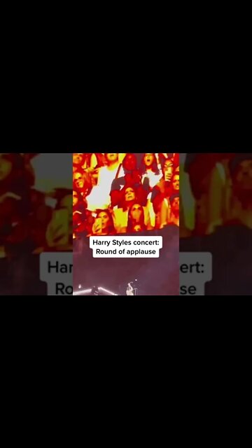 People around the world pay tribute to #QueenElizabeth following her death