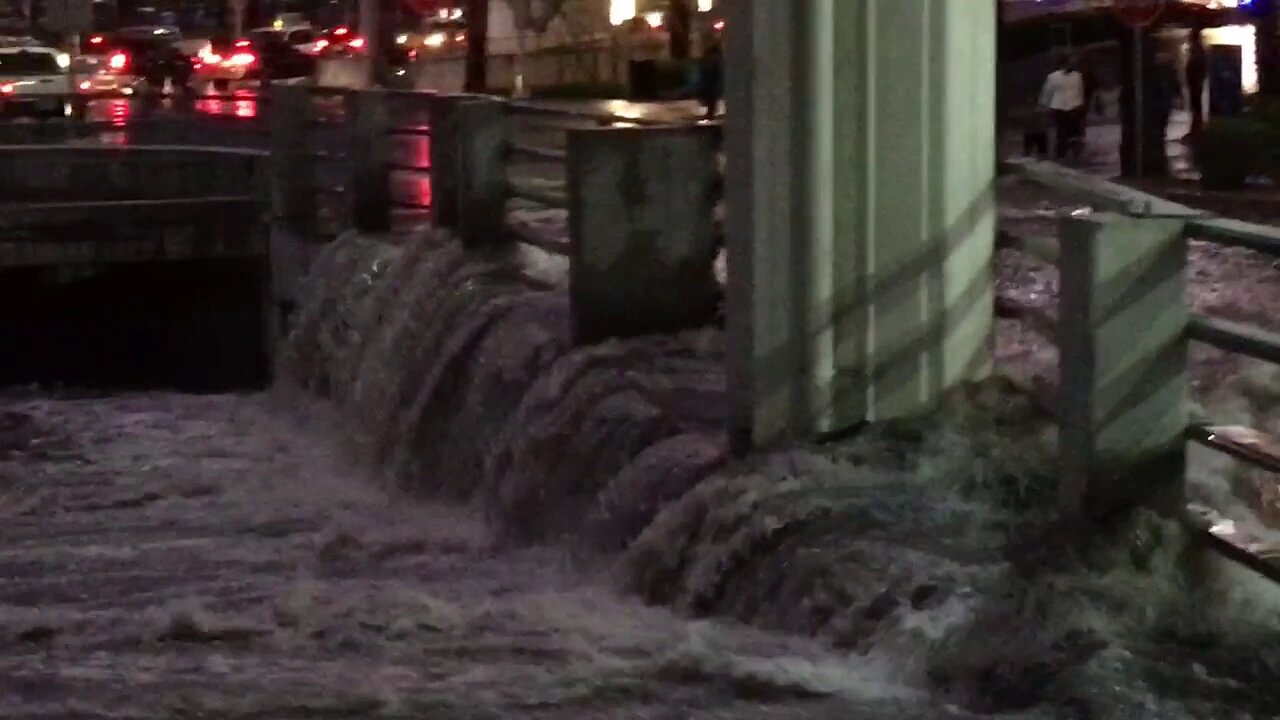 Flooding On The Vegas Strip ~ 1/20/17