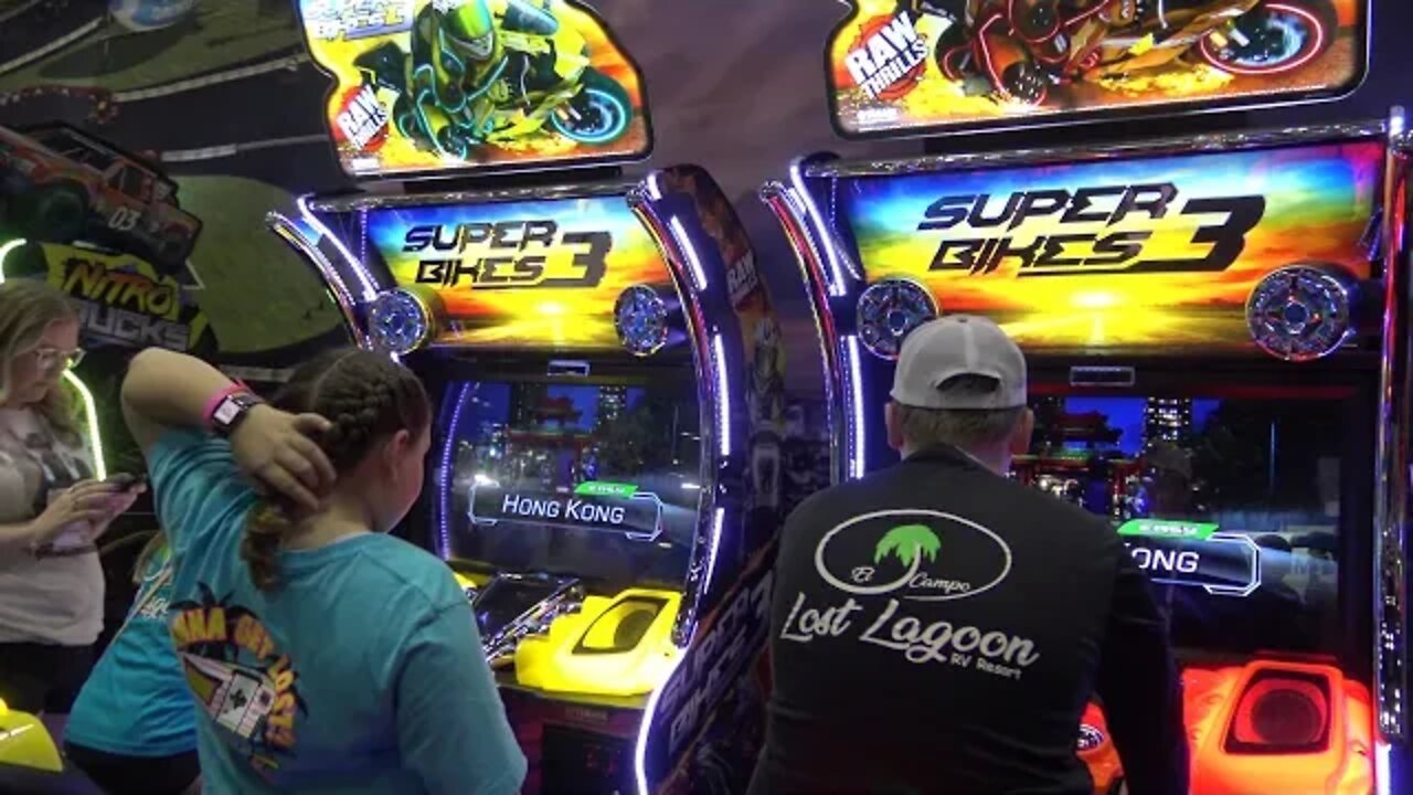 Browsing The Raw Thrills IAAPA 2021 Booth