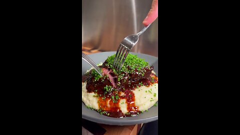 Braised beef cheeks