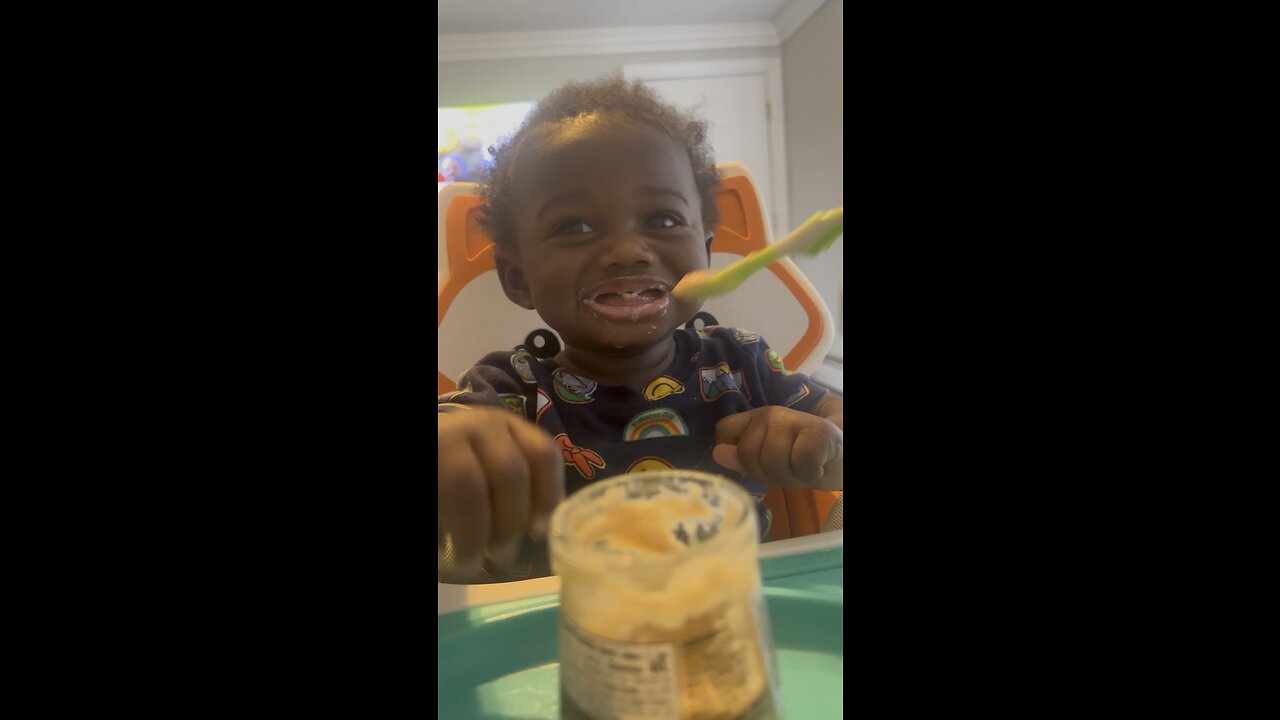 9 month old babe loves snack time