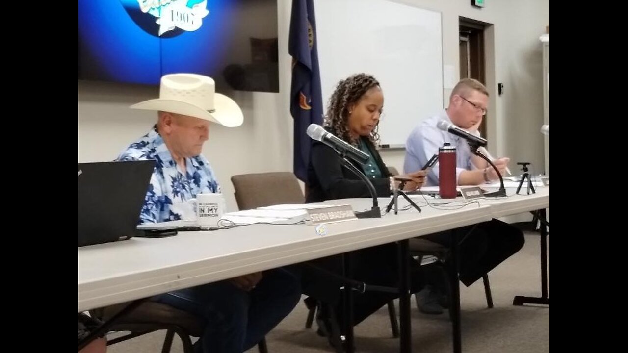 Chairman Bradshaw Calls Police on Public Comment