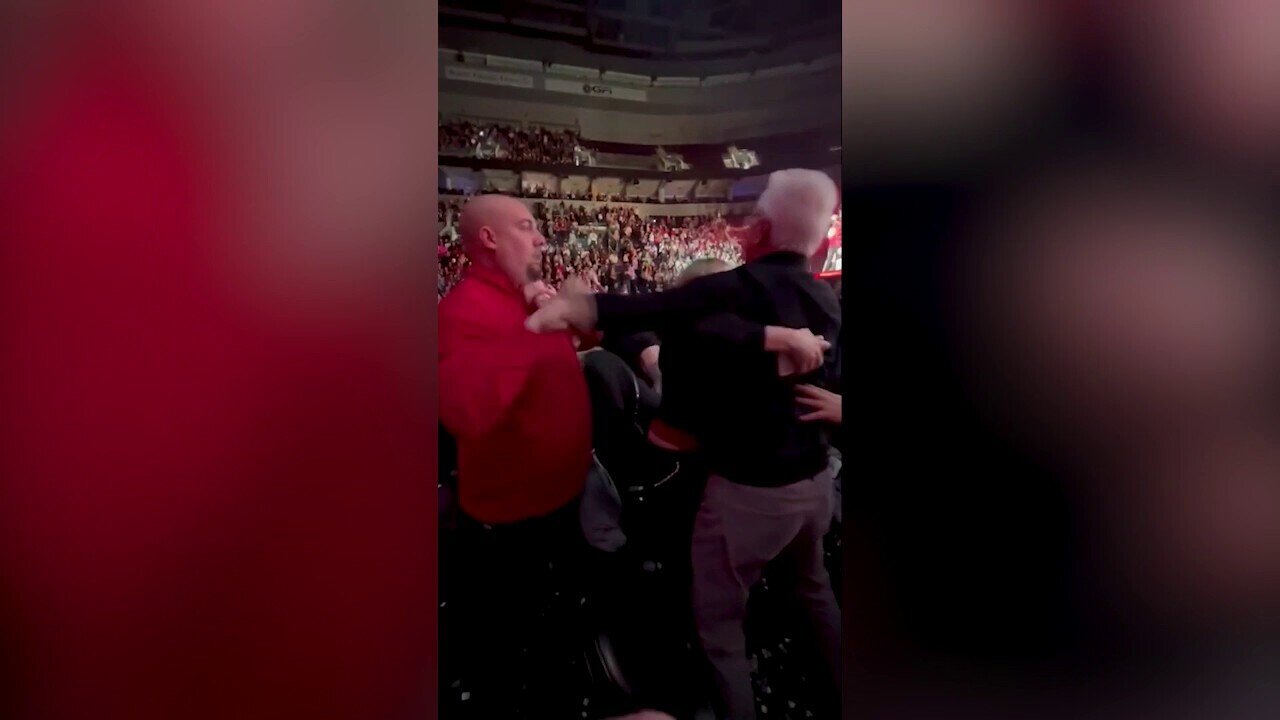 Mariah Carey Fans Brawl While She Sings 'All I Want For Christmas'