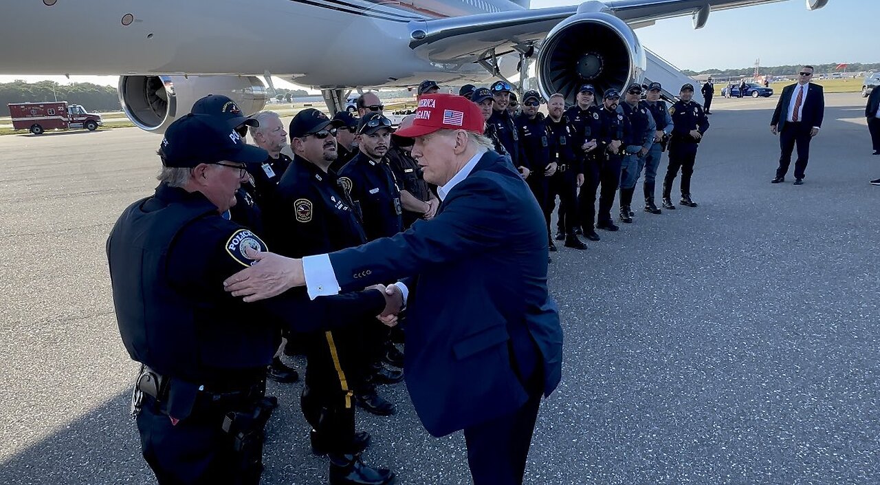 President Trump Thanks Virginia Law Enforcement Officers After Chesapeake Rally!